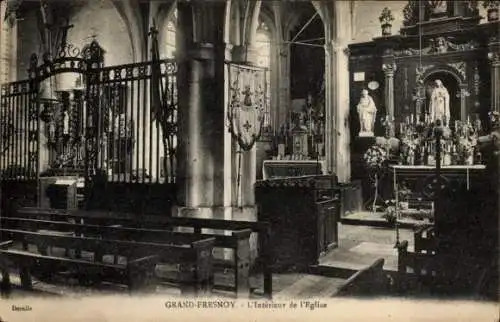 Ak Grand Fresnoy Oise, l'Eglise, Interieur