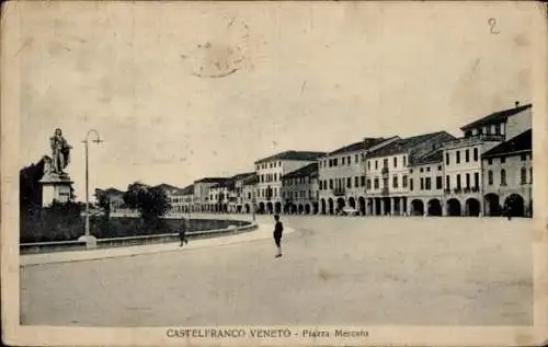 Ak Castelfranco Veneto, Piazza Mercato