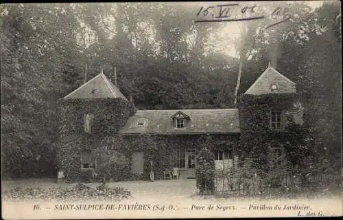 Ak Saint Sulpice de Favieres Essonne, Parc de Segrez, Pavillon du Jardinier