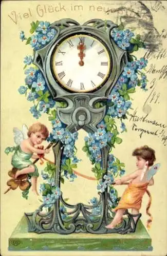 Präge Ak Glückwunsch Neujahr, Uhr, zwei Engel, blaue Blüten