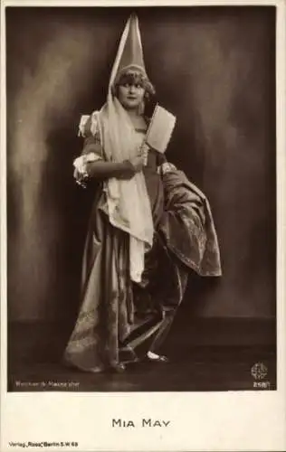 Ak Schauspielerin Mia May, Portrait in Kostüm