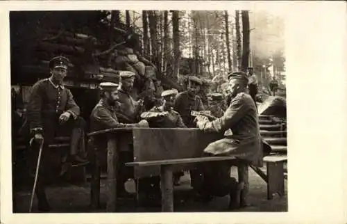 Foto Ak Deutsche Soldaten beim Kartenspielen, I. WK
