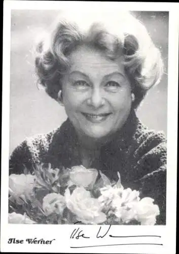 Ak Schauspielerin Ilse Werner, Portrait, Autogramm, Blumen