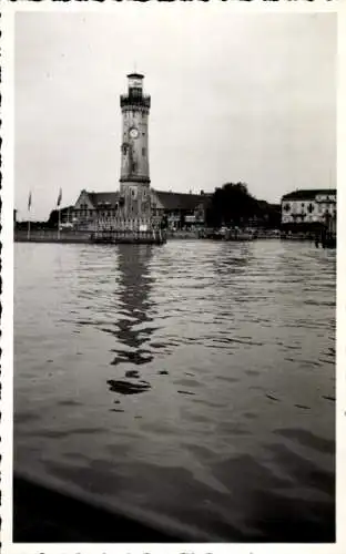 Foto Ak Lindau am Bodensee Schwaben, Leuchtturm