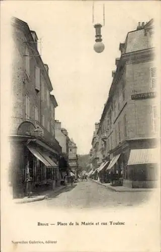 Ak Brive la Gaillarde Corrèze, Place de la Mairie et rue Toulzac