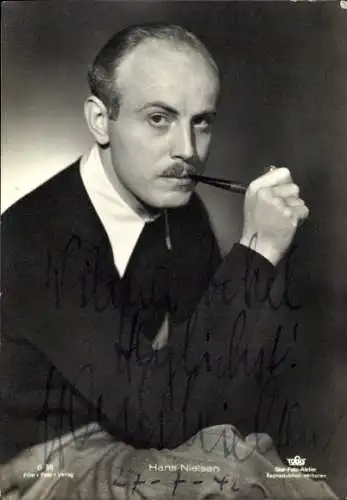 Ak Schauspieler Hans Nielsen, Portrait mit Pfeife, Autogramm