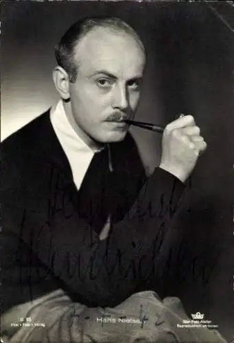 Ak Schauspieler Hans Nielsen, Portrait mit Pfeife, Autogramm