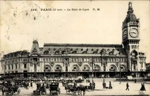Ak Paris, Gare de Lyon, Blick auf das Bahnhofsgebäude