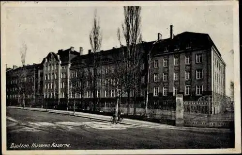 Ak Bautzen in der Oberlausitz, Husarenkaserne