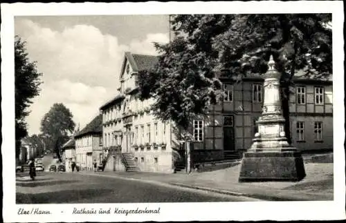 Ak Elze Kreis Hildesheim, Rathaus, Kriegerdenkmal