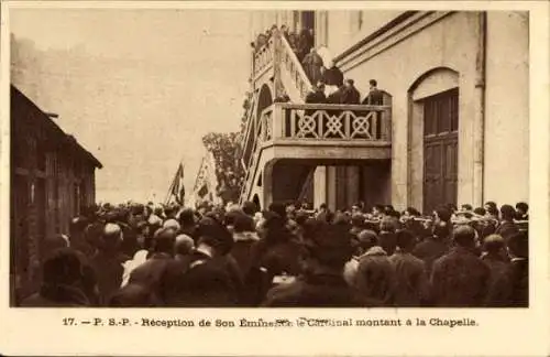 Ak Paris Ménilmontant, Rue du Retrait, Réception de Son Eminence le Cardinal montant à la chapelle