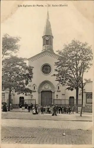 Ak Paris XIII, Kirche Saint-Marcel, Außenansicht, Passanten