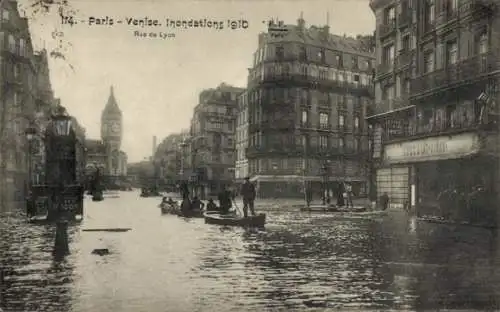 Ak Paris XII, rue de Lyon, Überschwemmungen 1910