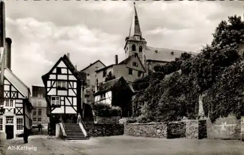 Ak Kettwig Essen im Ruhrgebiet, Altstadt, Teilansicht, Fachwerkhaus, Kirche