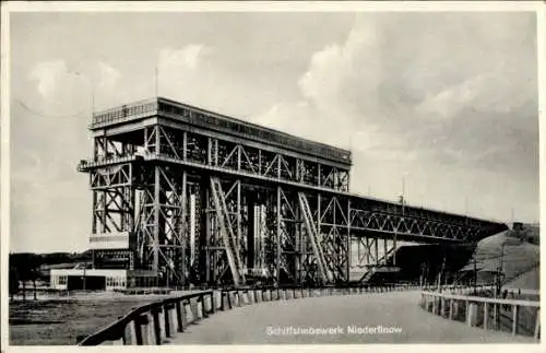 Ak Niederfinow im Barnim, Schiffshebewerk