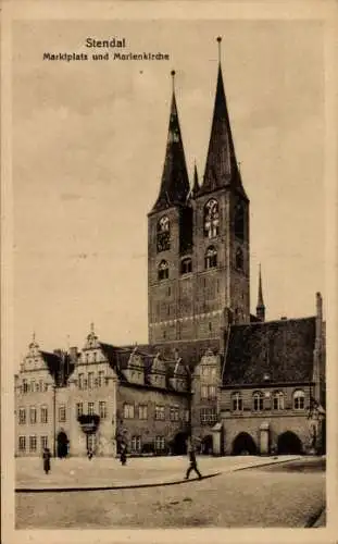 Ak Stendal in der Altmark, Marktplatz, Marienkirche
