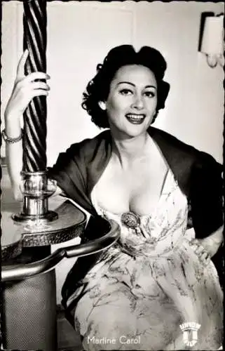 Ak Schauspielerin Martine Carol, Portrait, Union Film, Lola Montez
