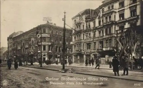 Ak Berlin Mitte, Straßenkämpfe 1919, Alexanderplatz Ecke Prenzlauerstraße