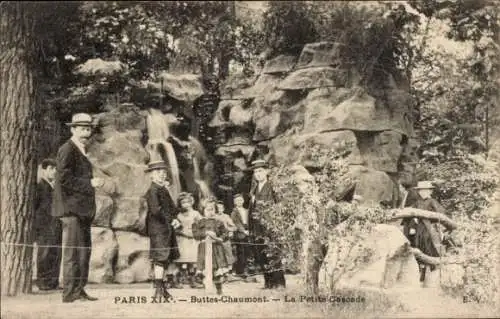 Ak Paris XIX. Buttes Chaumont, La Petite Cascade