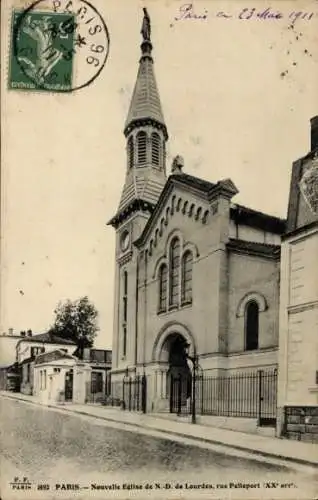 Ak Paris XX, Pfarrkirche N.-D. de Lourdes, 128 Rue Pelleport, Außenansicht, Kirche