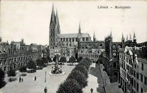 Ak Hansestadt Lübeck, Marktplatz, Denkmal