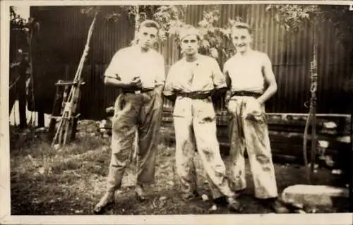 Foto Ak Französische? Soldaten in Uniformen