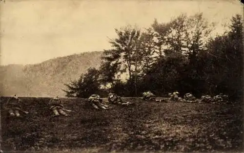 Ak Vogesen, Infanterie in Schützenlinie, Deutsche Soldaten, I. WK