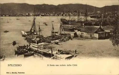 Ak Palermo Sizilien Sicilia Italien, Hafenpartie, Ort im Hintergrund