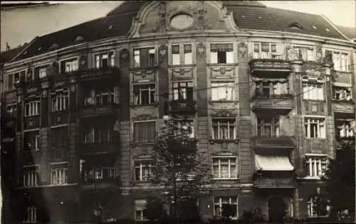 Foto Ak Deutschland, Wohnhaus, Balkon