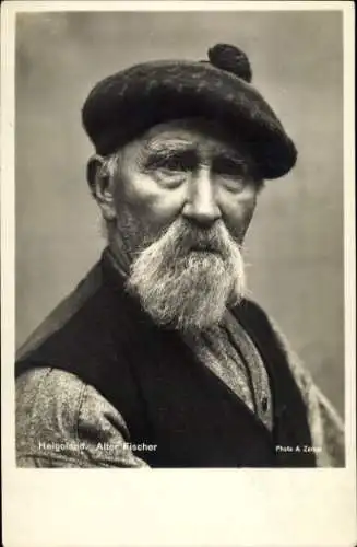 Ak Nordseeinsel Helgoland, Alter Fischer