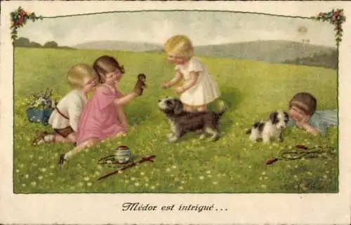 Künstler Ak Ebner, Pauli, Kinder mit Hunden und Spielzeugen auf einer Wiese