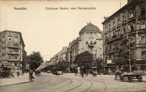 Ak Berlin Neukölln, Cottbuser Damm vom Hermannplatz aus, Straßenbahn