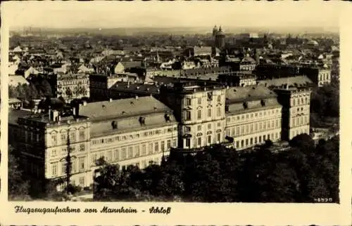 Ak Mannheim in Baden Württemberg, Schloss, Totalansicht der Stadt, Fliegeraufnahme