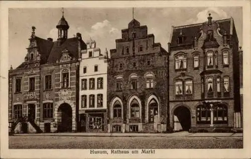 Ak Husum in Nordfriesland, Rathaus am Markt, Giebelhäuser