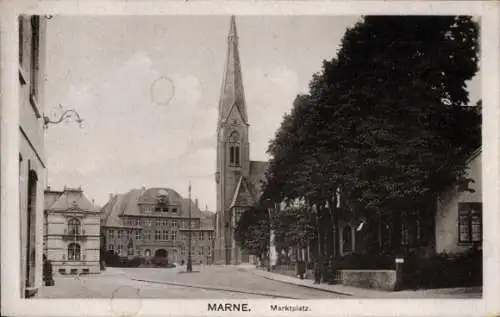 Ak Marne in Holstein Dithmarschen, Marktplatz, Kirche