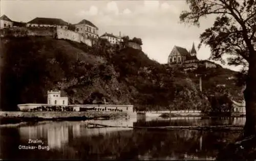 Foto Ak Znaim Reg. Südmähren, Blick auf die Ottokar Burg