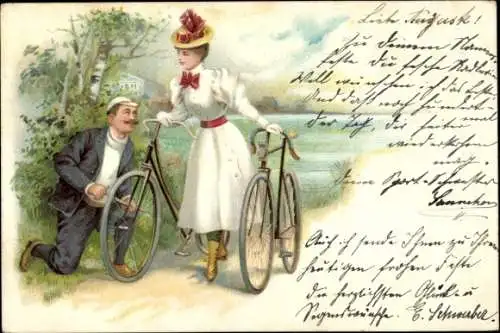 Litho Paar mit Fahrrädern, Mann pumpt Luft auf