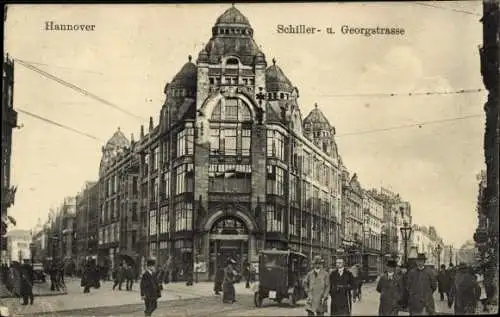 Ak Hannover in Niedersachsen, Straßenansicht der Schiller und Georgstrasse, Passanten, Auto