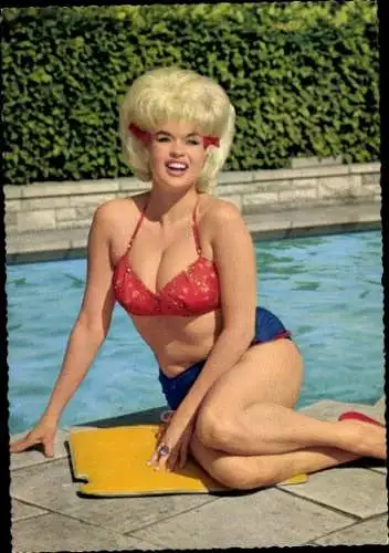 Ak Schauspielerin Jayne Mansfield, Portrait im Bikini