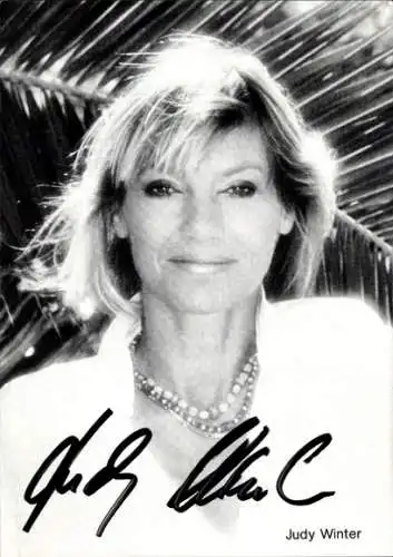 Ak Schauspielerin Judy Winter, Portrait, Autogramm