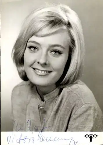 Ak Schauspielerin Victoria Voncampe-Kreuser, Portrait, Autogramm