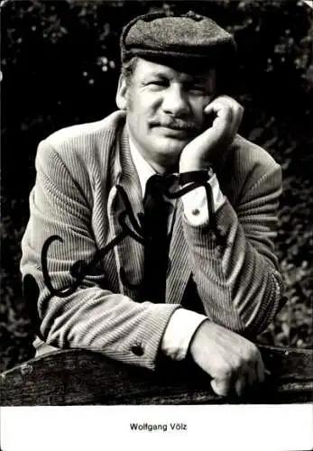 Ak Schauspieler Wolfgang Völz, Portrait, Autogramm, Mütze