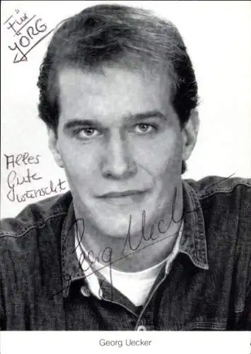 Ak Schauspieler Georg Uecker, Portrait, Autogramm, ARD, Serie Lindenstraße, als Carsten Flöter