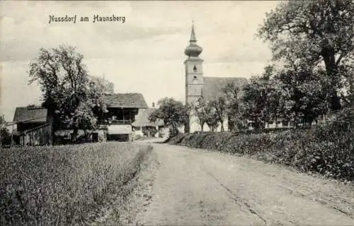 Ak Nußdorf am Haunsberg in Salzburg, Straßenpartie, Ortschaft, Kirche