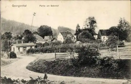 Ak Georgenthal in Thüringen, Partie am Bahnhof