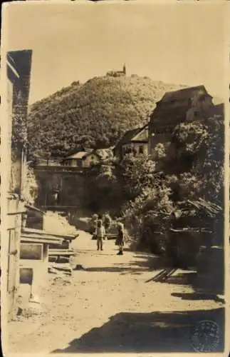 Foto Ak Heidelberg am Neckar ?, Teilansicht, Straße, Hügel