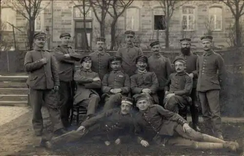 Foto Ak Landstuhl in der Pfalz, Deutsche Soldaten in Uniformen, Lazarett-Kommission, I WK