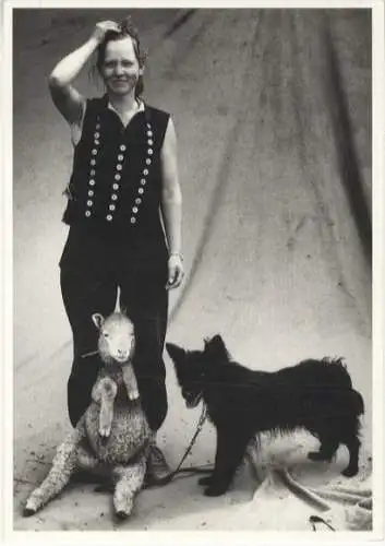 AK Fotopostkarte Fotograf Stefan Moses signiert Moses Fotografie Schäferin, Priemen, August 1990