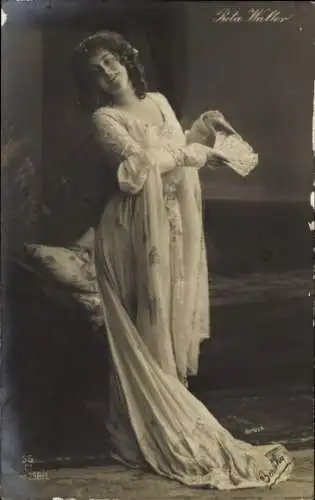 Ak Schauspielerin Rita Walter, Portrait