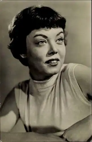 Ak Schauspielerin Gabriele Hoffmann, Portrait, Film Drei Mädchen im Endspiel